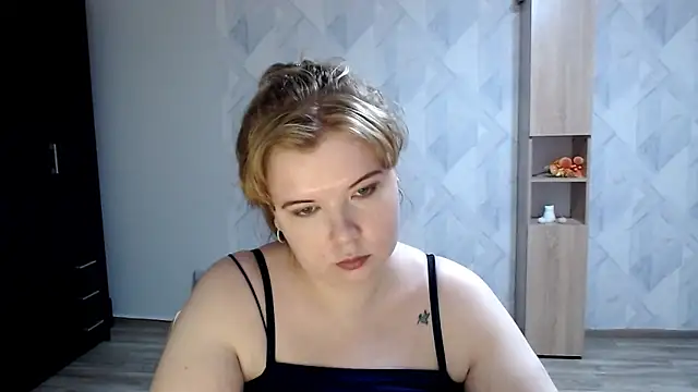 Melina_Hot09