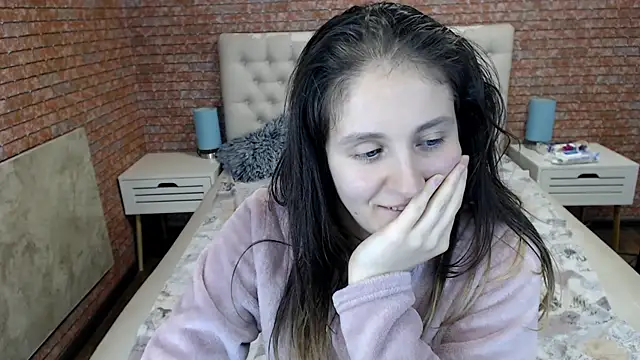 Holliy_Cooper