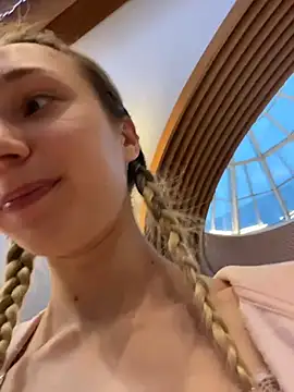 Lia__Love