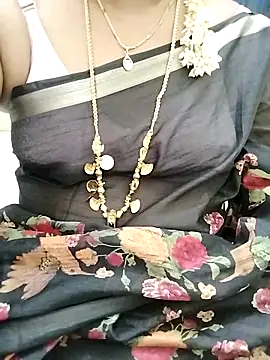 Tamil_Radha