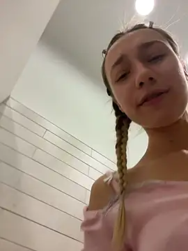 Lia__Love