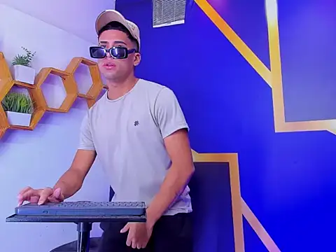Play_boys_Hot2