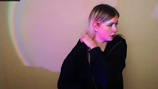 AliceHotty_