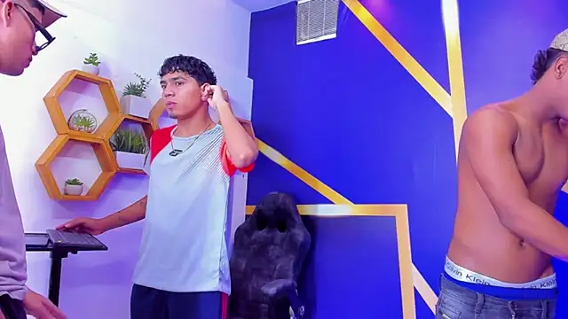 Play_boys_Hot2