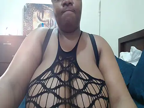 VoluptuousXX5