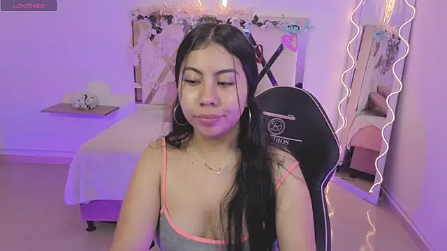 ZURY_TAY