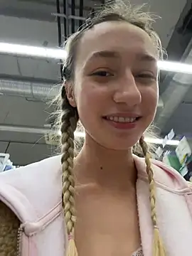 Lia__Love