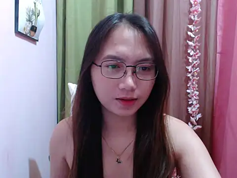 pinayscarlet