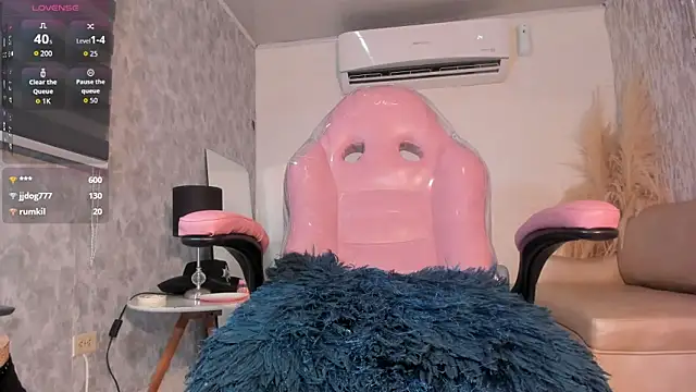 V_suckscock