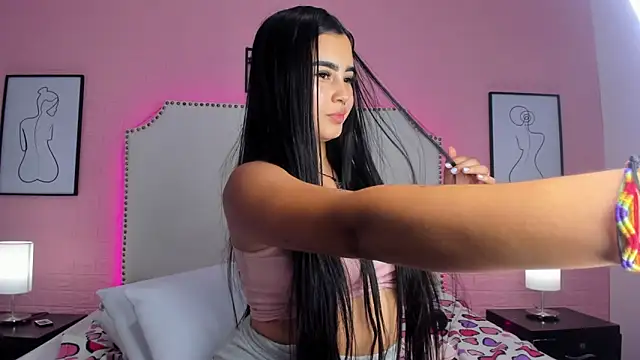_Emma_whiitee_
