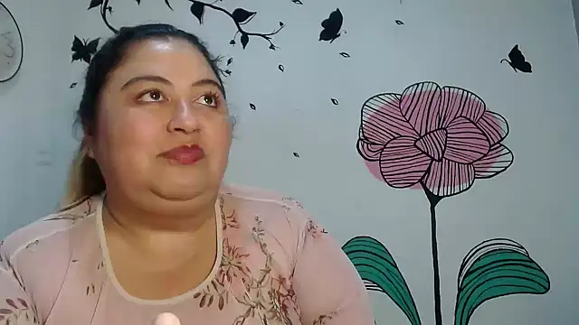 curvy_diva_
