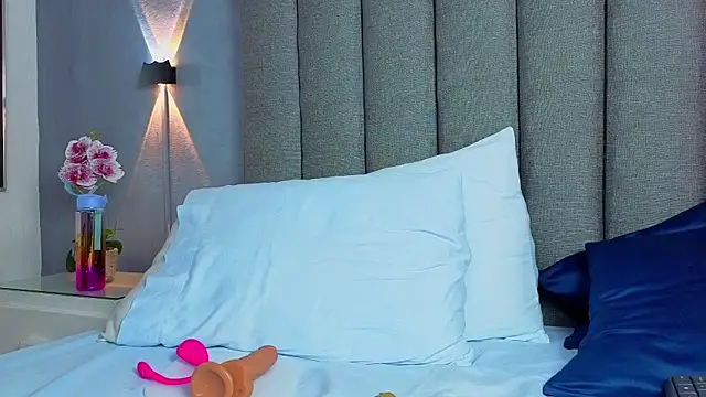 angelica_dymond