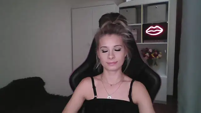 KristineGlow