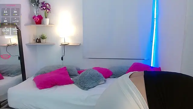 Julia_Boobs