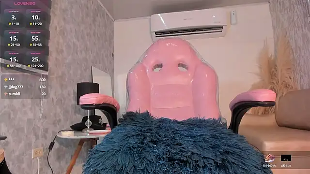 V_suckscock