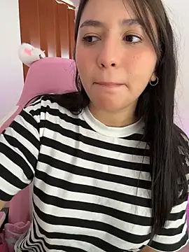 angeldusttt - Angeldusttt's free webcam