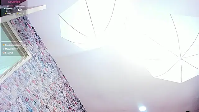 ALYANNA_HOT_
