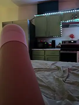littiekitty Live Webcam on Stripchat