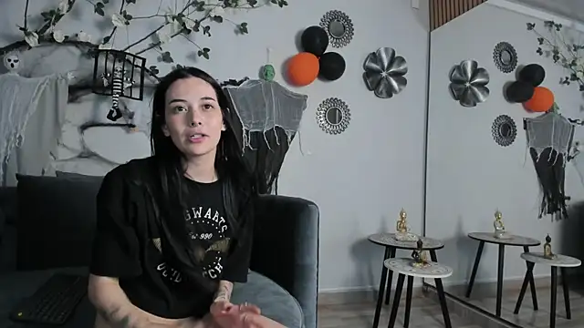 sashathompson2590 - Sashathompson2590's free webcam - UK Sex Cams