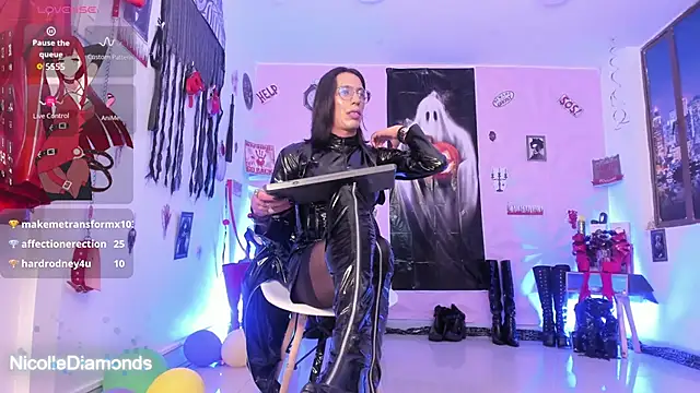 NicolleDiamonds_cg
