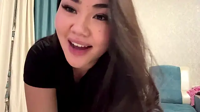  AYPRILPURE chat room