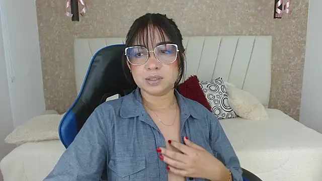 AliceSmiith_