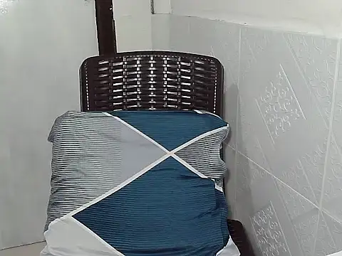 kiannie01 - Kiannie01's free webcam - UK Sex Cams