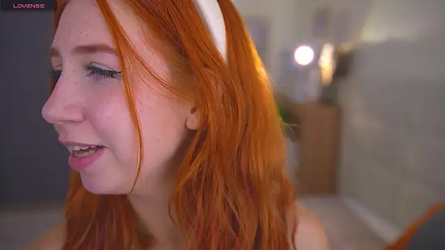 Venelopa from StripChat is Freechat
