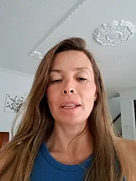 karina_warthon