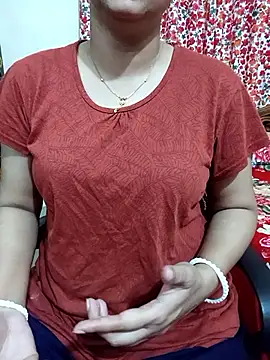 Priya_Boudi