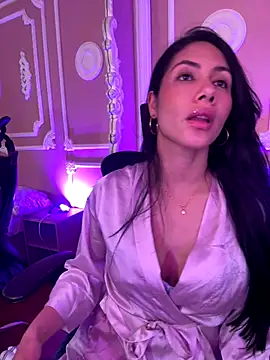 ArianaReynoldss