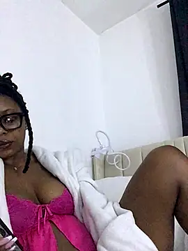CurvyGoddessXxx