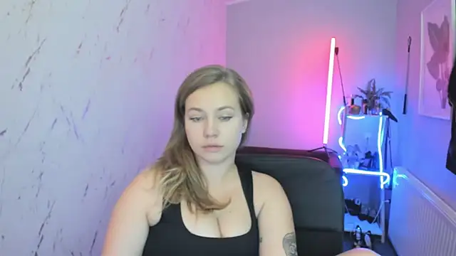 holly_xglam