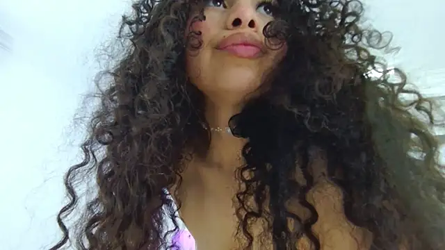 Skyler_Fox_