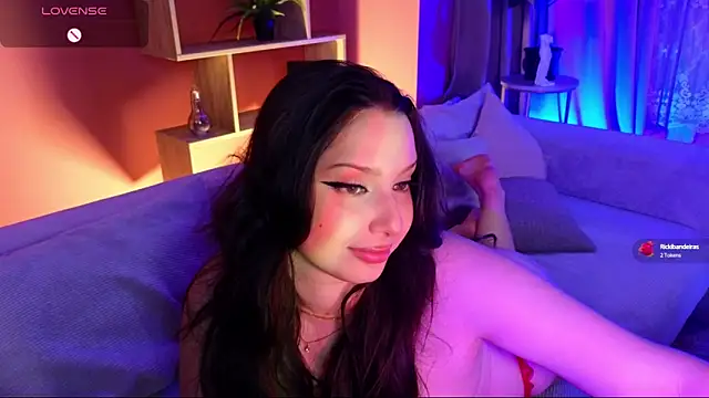 Lucy_louras