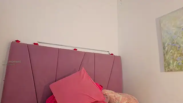 pia_stone - PIA_STONE's free webcam