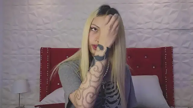Lucy_n_pink