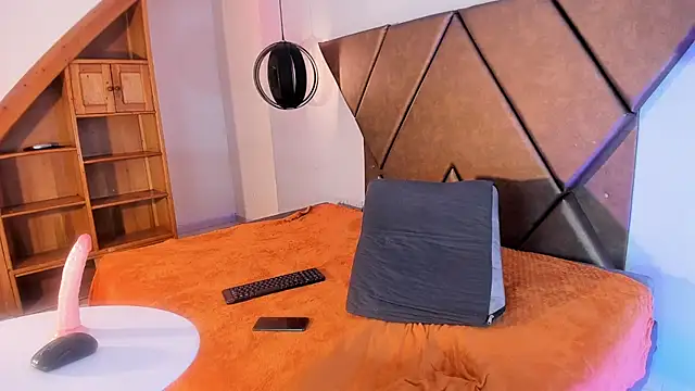 PenelopeGuzman__