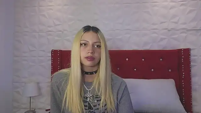 Lucy_n_pink