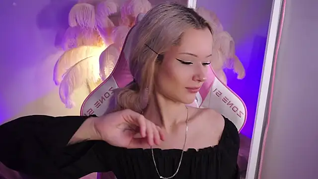 Celeste_eyes0n