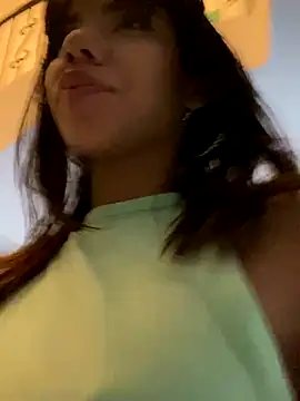 BellaHarper1