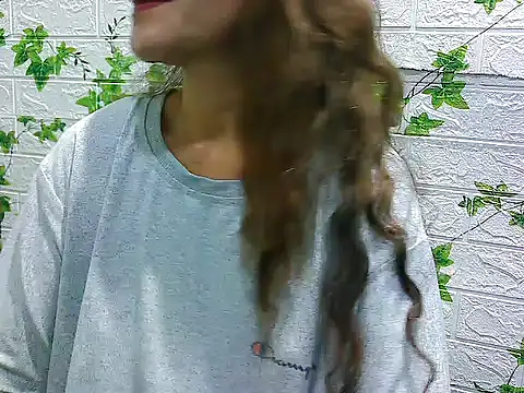 Suckable_leigh