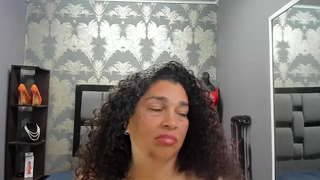 NinaBlazee