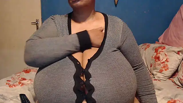CUTEFIRMMELONSS