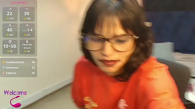 Mia_Holly__