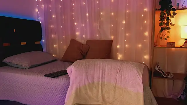 anitaglow webcam stripchat model stream image