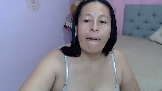 mature_martina