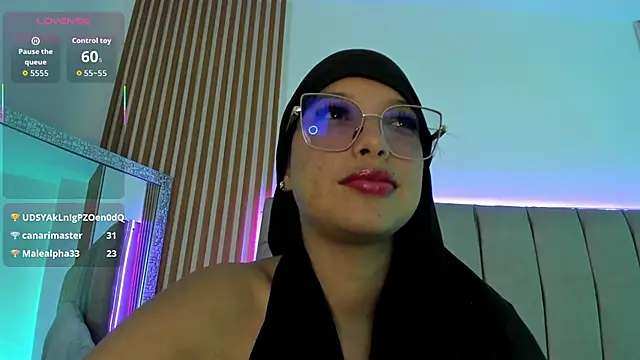 naishaa_