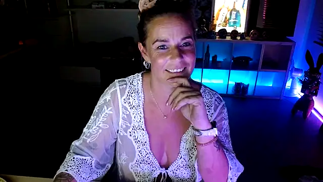 mystiquemaven - MystiqueMaven's free webcam - UK Sex Cams
