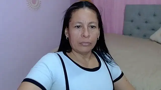 mature_martina